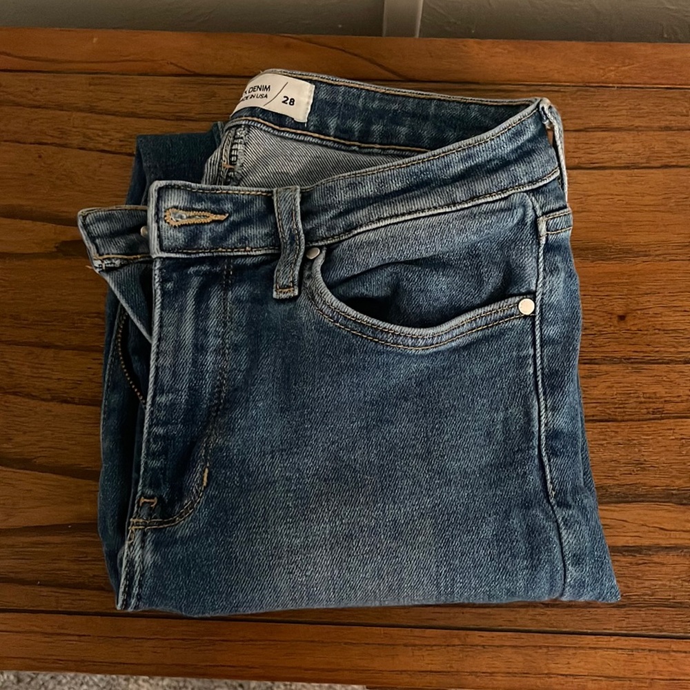 Just black denim frayed ankle skinny